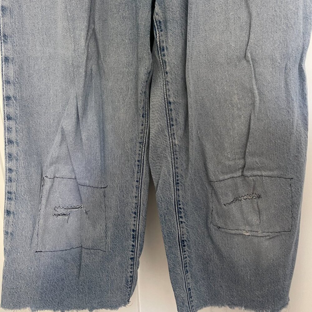 Levi Ribcage Jeans - Picture 2 of 5